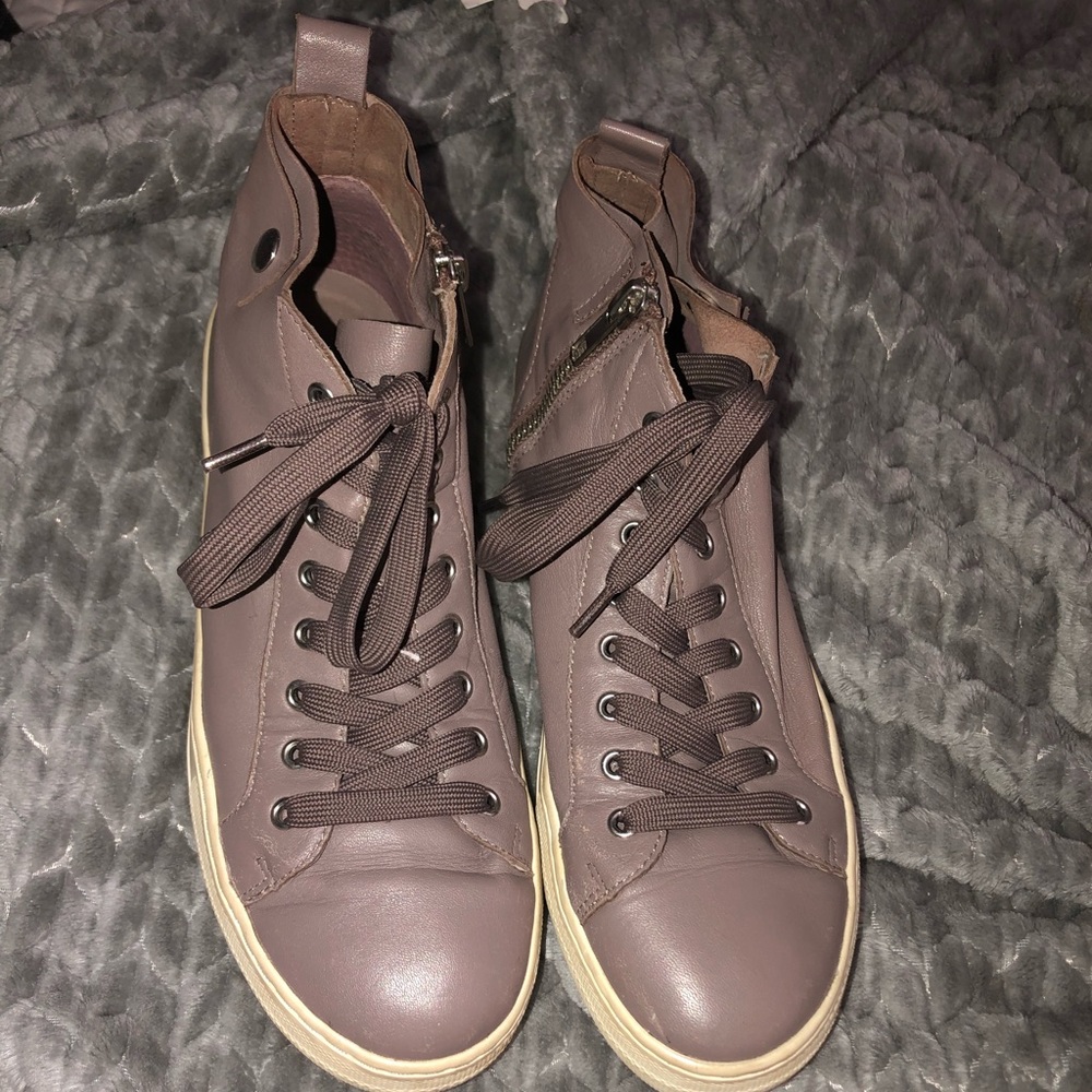 Steven by Steve Madden high top sneakers